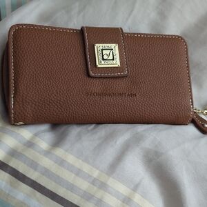 Stone Mountain Accessories Tan Wallet